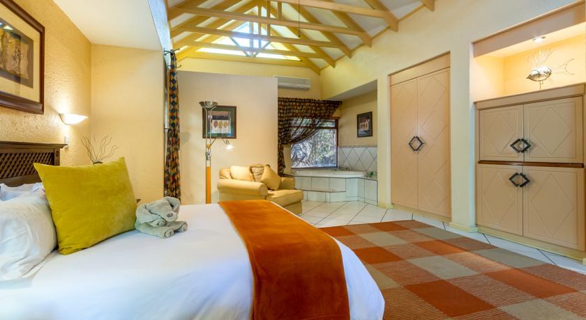 Joern'S Gaestehaus Mbombela Quarto foto